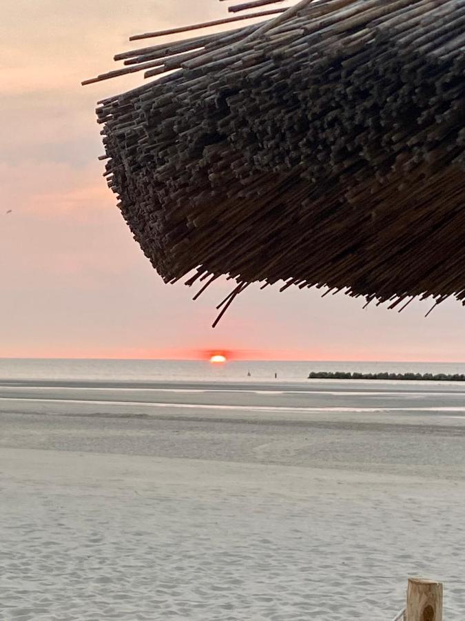 Appartement Sur La Plage De Malo Les Bains Vue Mer Dunkirk Exterior foto